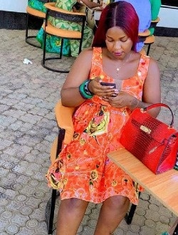 Profil de Aaliyah, une femme célibataire de 25 ans à Maroua