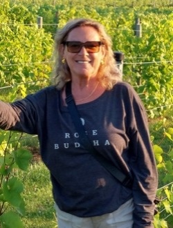 Profil de Francine, une femme célibataire de 66 ans à Racine