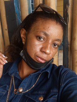 Profil de Esdras, une femme célibataire de 35 ans à Yaoundé