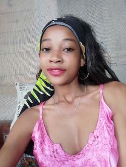 Profil de Edmine, une femme célibataire de 25 ans à Fenoarivo Atsinanana