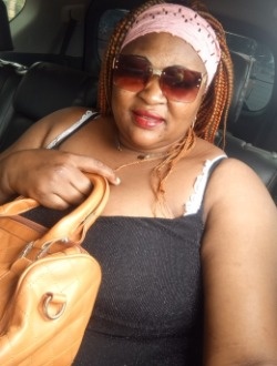 Profil de Anne, une femme célibataire de 40 ans à Ébolowa