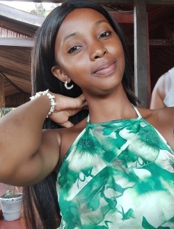 Profil de Richinah, une femme célibataire de 32 ans à Antsiranana