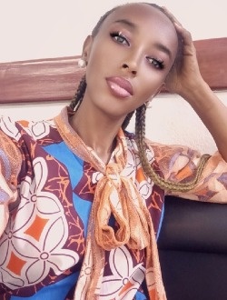 Profil de Queen, une femme célibataire de 39 ans à Douala