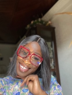 Profil de Rose, une femme célibataire de 27 ans à Yaoundé