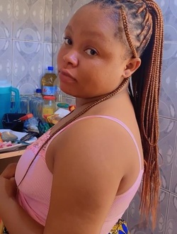 Profil de Odile, une femme célibataire de 27 ans à Abomey-Calavi