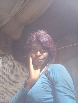 Profil de Ernestine Nga Zambo, une femme célibataire de 28 ans à Mbalmayo