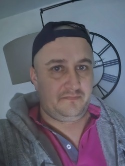 Profil de Cyril, un homme célibataire de 37 ans à Gosné