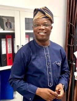 Profil de Djino, un homme célibataire de 51 ans à Abidjan