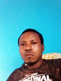 Profil de Brown, un homme célibataire de 40 ans à Douala