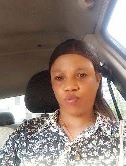 Profil de Estelle Nadine, une femme célibataire de 39 ans à Akwa
