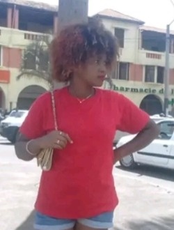 Profil de Marie, une femme célibataire de 32 ans à 67 Ha