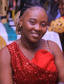 Profil de Alpha, une femme célibataire de 30 ans à Kinshasa