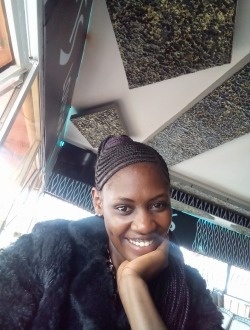 Profil de Riziki, une femme célibataire de 31 ans à s-Graveland