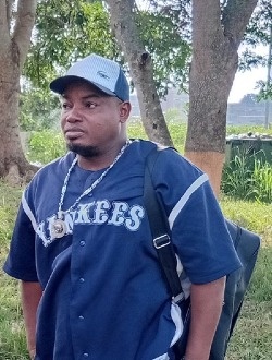 Profil de Ayolyviéli, un homme célibataire de 52 ans à Songon-Agban