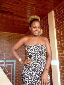 Profil de Nelsoa, une femme célibataire de 25 ans à Antsiranana