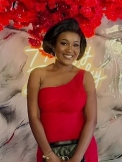 Profil de Fervie, une femme célibataire de 25 ans à Kinshasa