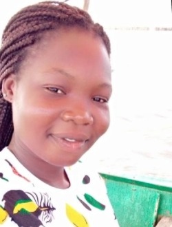 Profil de Claire, une femme célibataire de 25 ans à Abomey-Calavi