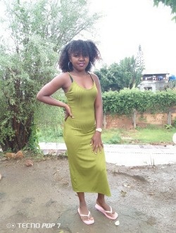 Profil de Florentine, une femme célibataire de 28 ans à Aborano