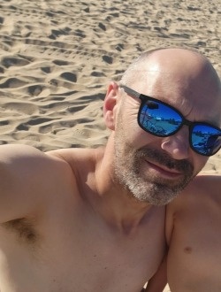 Profil de Fred, un homme célibataire de 48 ans à Dole