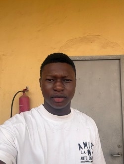 Profil de Mia Malkova, une femme célibataire de 65 ans à Frankfurt am Main