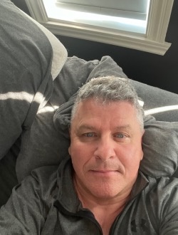 Profil de Marc, un homme célibataire de 65 ans à Ange-Gardien