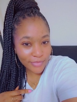 Profil de Manuella, une femme célibataire de 33 ans à Yaoundé