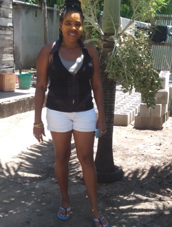 Profil de Sidiola, une femme célibataire de 34 ans à Aborano