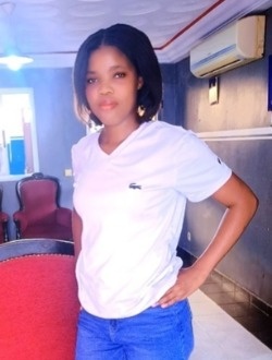 Profil de Florita, une femme célibataire de 26 ans à Abidjan