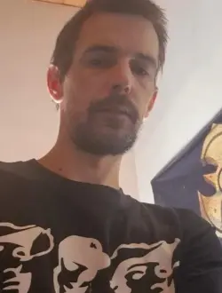 Profil de Julien, un homme célibataire de 37 ans à Alba-la-Romaine