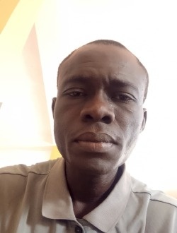 Profil de Mouhamadou Oyekunle, un homme célibataire de 42 ans à Abidjan