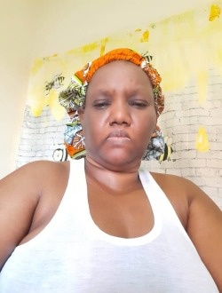 Profil de Laurence, une femme célibataire de 36 ans à Kibagabaga