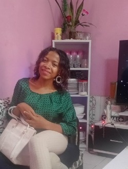 Profil de Lexy, une femme célibataire de 21 ans à Ivato Firaisana