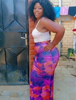 Profil de Diamant, une femme célibataire de 28 ans à Douala