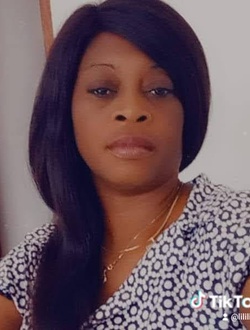 Profil de Wln, une femme célibataire de 46 ans à Douala