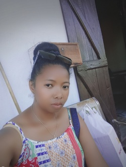 Profil de Fitahiana, une femme célibataire de 34 ans à Sambava