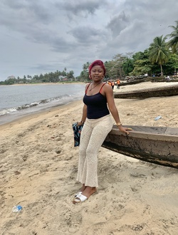 Profil de Jessica, une femme célibataire de 28 ans à Yaoundé