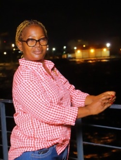 Profil de Julie, une femme célibataire de 46 ans à Yaoundé