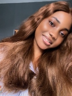 Profil de Lourna Gaëlle, une femme célibataire de 25 ans à Yaoundé