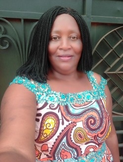 Profil de Thérèse, une femme célibataire de 45 ans à Aba