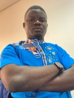 Profil de Franck, un homme célibataire de 27 ans à Abidjan