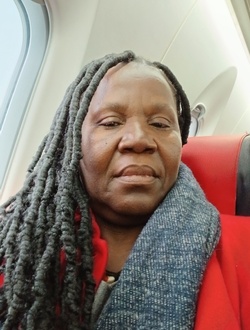 Profil de Joana, une femme célibataire de 58 ans à Maó