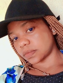 Profil de Célia, une femme célibataire de 33 ans à Lomé