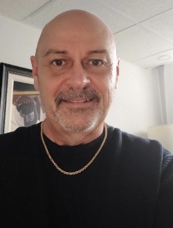 Profil de Stephane, un homme célibataire de 60 ans à Gatineau