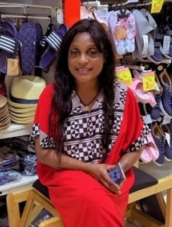 Profil de Maria, une femme célibataire de 44 ans à Douala