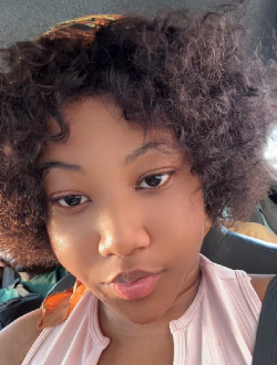 Profil de Ines, une femme célibataire de 20 ans à Cocody