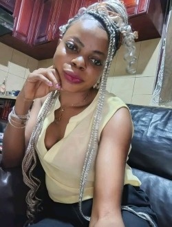 Profil de Lorraine, une femme célibataire de 31 ans à Douala