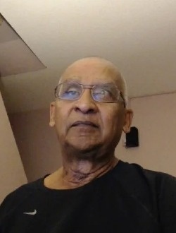 Profil de John, un homme célibataire de 70 ans à Ottawa