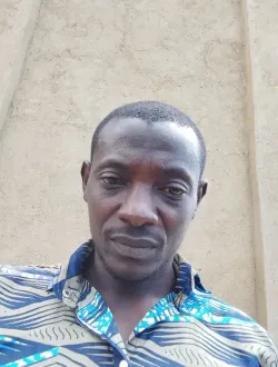 Profil de Dista, un homme célibataire de 40 ans à Bujumbura