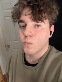 Profil de Bastien, un homme célibataire de 20 ans à Gaspé