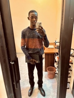 Profil de Emmanuel, un homme célibataire de 18 ans à Ouagadougou